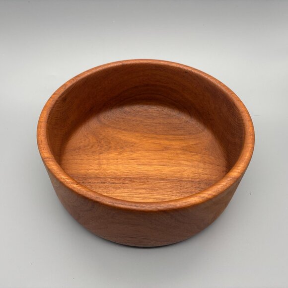 Vintage Teak Wood Salad Serving Bowl Made in Thailand - Picture 3 of 8